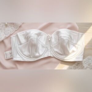 Exquisite Form - White Strapless Underwire Bra
